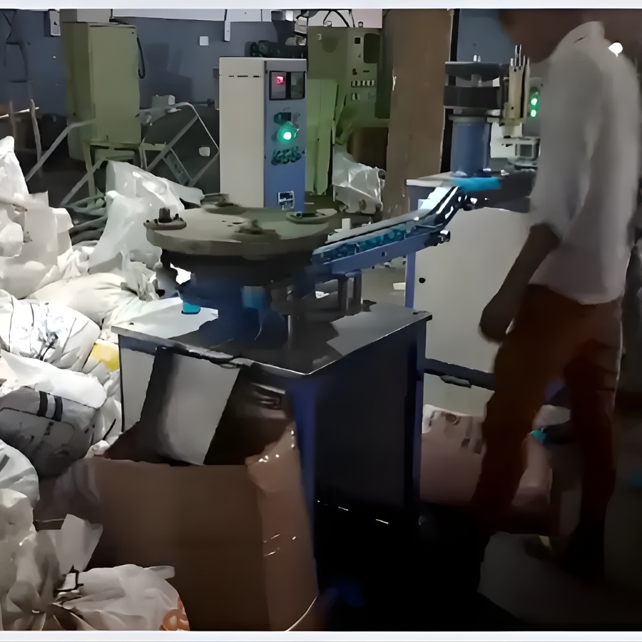 Cap Folding and Slitting Machine